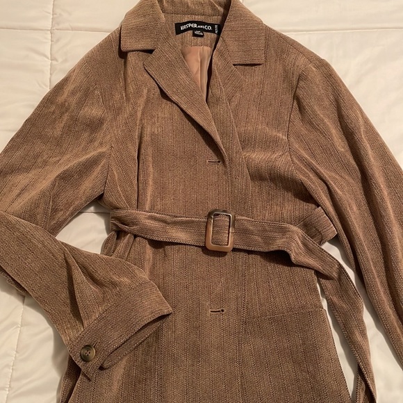 Brown blazer jacket and cream top - Picture 4 of 10